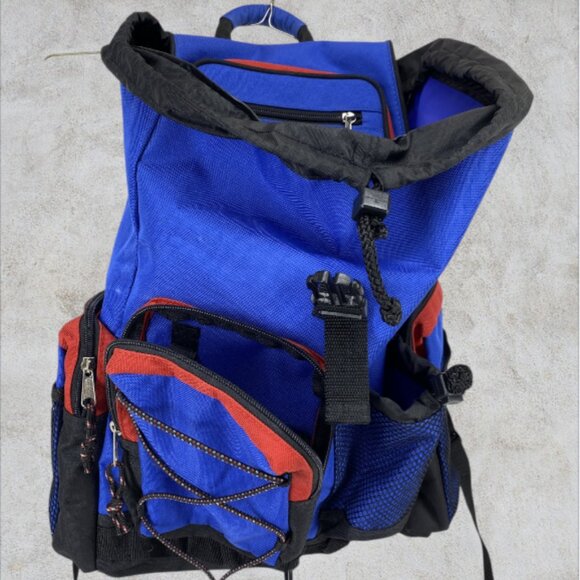 EASTSPORT -- Gym, Sports, and Outdoor Gear Bag with Multiple Pockets, Lightwght - Picture 2 of 16